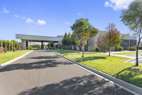 Quality Hotel Point Cook - Your Accommodation 7