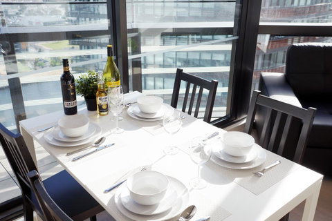 Auzzie Apartments Docklands, Melbourne - Your Accommodation 31