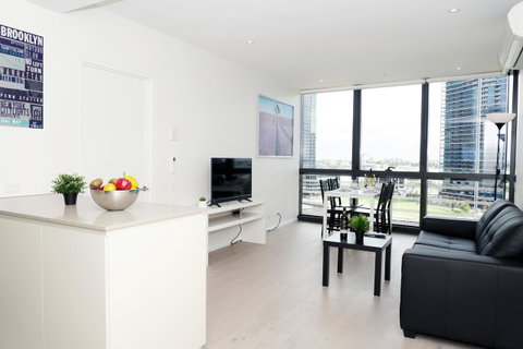 Auzzie Apartments Docklands, Melbourne - Your Accommodation 25