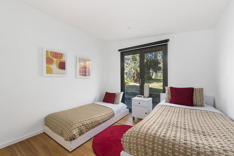 Beach And Reef - Your Accommodation 11