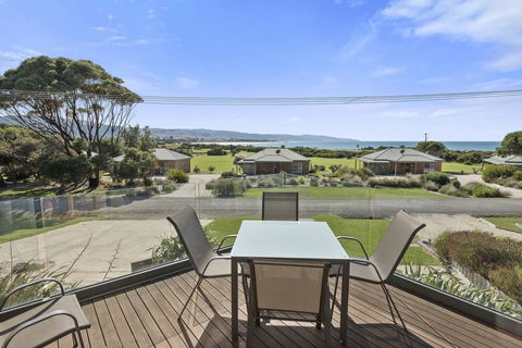 Beach And Reef - Your Accommodation 1