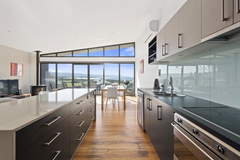Beach And Reef - Your Accommodation 3