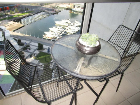 Harbour Escape Apartments Docklands - Your Accommodation 1