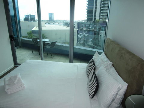 Harbour Escape Apartments Docklands - Your Accommodation 16