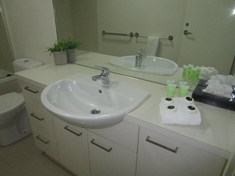 Harbour Escape Apartments Docklands - Your Accommodation 20