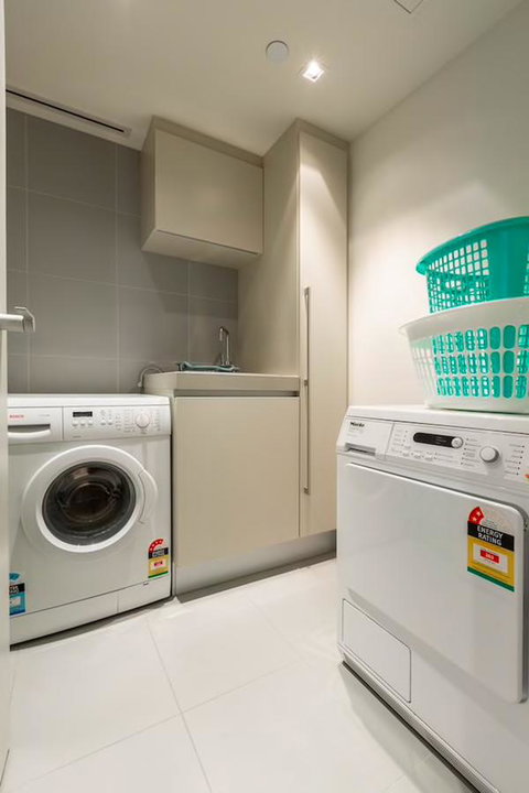 Great Southbank 2 Bedroom Netflix*WIFI*Parking - Your Accommodation 19