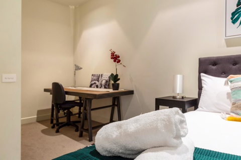 Great Southbank 2 Bedroom Netflix*WIFI*Parking - Your Accommodation 21