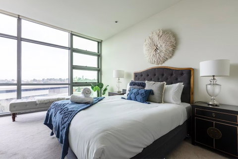 Great Southbank 2 Bedroom Netflix*WIFI*Parking - Your Accommodation 0