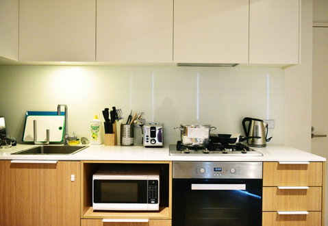 Superb Habour View/ Stylish Apartment / Landmark Building/ Free Tram - Your Accommodation 13