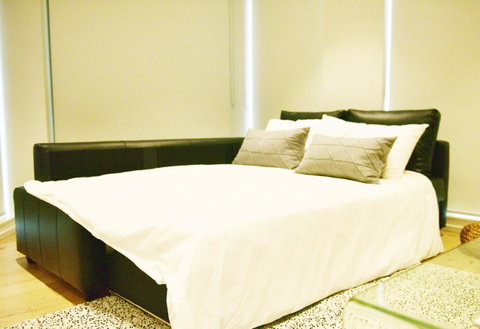Superb Habour View/ Stylish Apartment / Landmark Building/ Free Tram - Your Accommodation 8