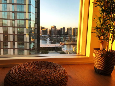 Superb Habour View/ Stylish Apartment / Landmark Building/ Free Tram - Your Accommodation 17