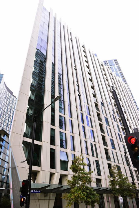 Superb Habour View/ Stylish Apartment / Landmark Building/ Free Tram - Your Accommodation 18