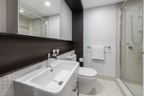 Apartments @ 57 City - Your Accommodation 13
