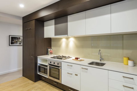 Apartments @ 57 City - Your Accommodation 4