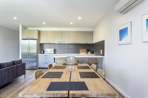 Blairgowrie Apartment 2 - On The Beach - Your Accommodation 2