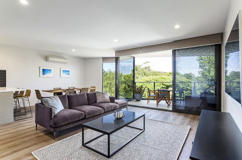 Blairgowrie Apartment 2 - On The Beach - Your Accommodation 0