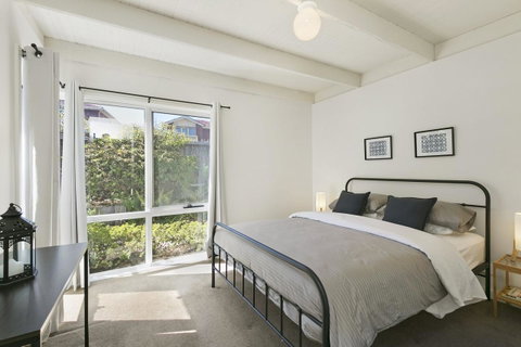 Mysa Anglesea Sleeps 7 WiFi SmartTV Cafes Shops - Your Accommodation 6