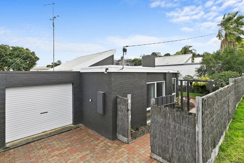 Mysa Anglesea Sleeps 7 WiFi SmartTV Cafes Shops - Your Accommodation 14