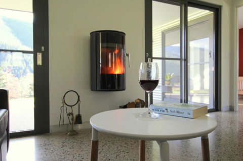 3 Bells Alpine Cottage - Your Accommodation 19