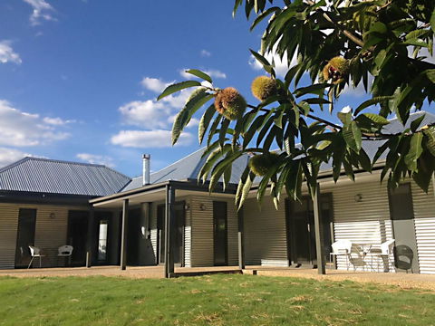 3 Bells Alpine Cottage - Your Accommodation 0
