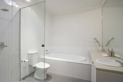 Torquay Golf Retreats - Pool, Beach, Tennis, Golf - Your Accommodation 5