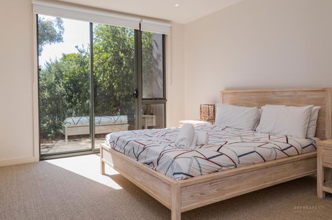 1 Sunset Place - Your Accommodation 12