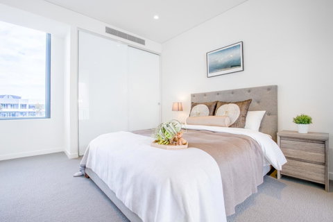 Docklands Waterfront Luxury Villa - Your Accommodation 26