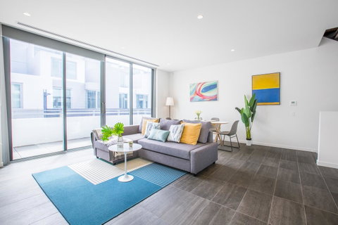 Docklands Waterfront Luxury Villa - Your Accommodation 32