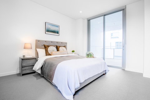 Docklands Waterfront Luxury Villa - Your Accommodation 25