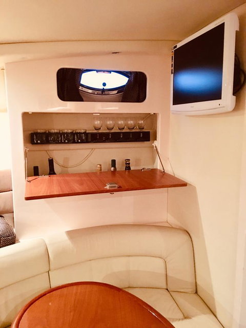 Luxury On The Water (Private Luxurious Boat) - Your Accommodation 4