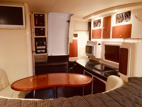 Luxury On The Water (Private Luxurious Boat) - Your Accommodation 3