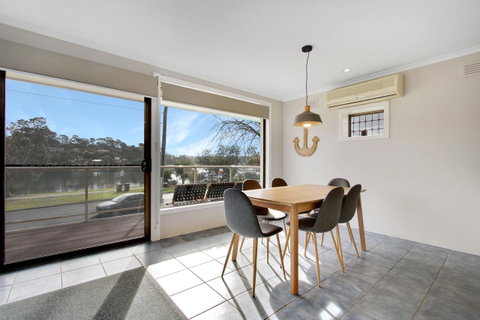 Hybiscus Waterfront Apartments - Your Accommodation 4