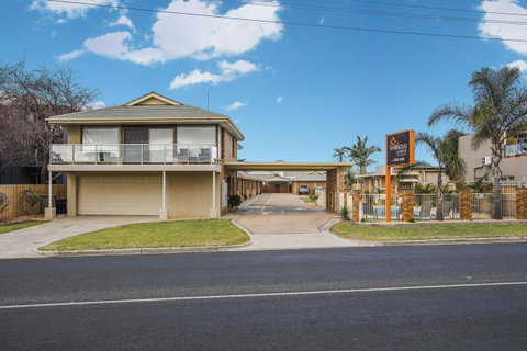 Hybiscus Waterfront Apartments - Your Accommodation 32