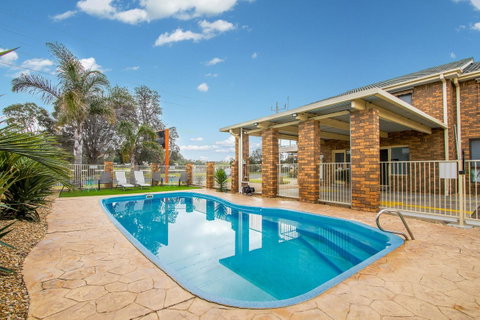 Hybiscus Waterfront Apartments - Your Accommodation 0