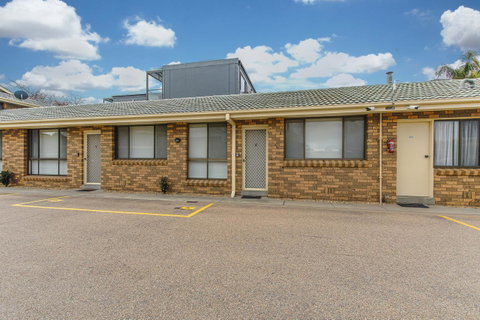 Hybiscus Waterfront Apartments - Your Accommodation 23