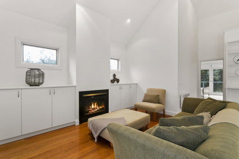 Perfect Blairgowrie Beach House - Your Accommodation 5