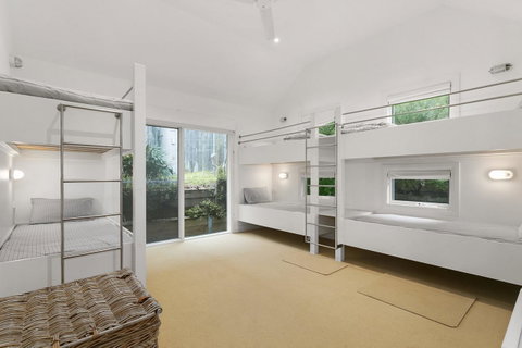 Perfect Blairgowrie Beach House - Your Accommodation 13