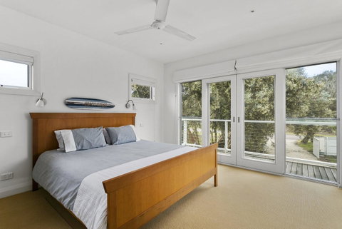 Perfect Blairgowrie Beach House - Your Accommodation 11