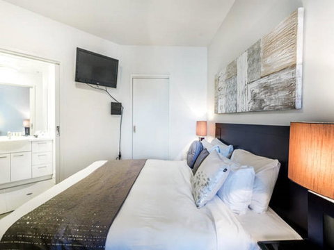 Dockland Kings Lucky 805 - Your Accommodation 17