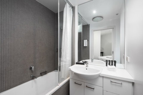 Dockland Kings Lucky 805 - Your Accommodation 3