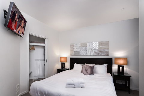 Dockland Kings Lucky 805 - Your Accommodation 6