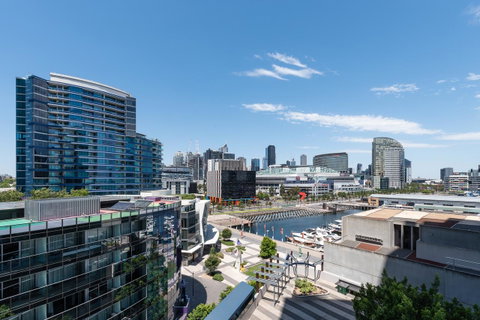 Dockland Kings Lucky 805 - Your Accommodation 7