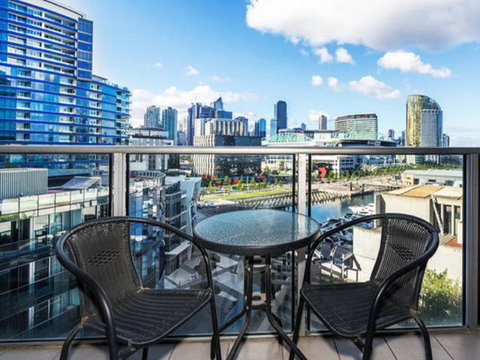 Dockland Kings Lucky 805 - Your Accommodation 12