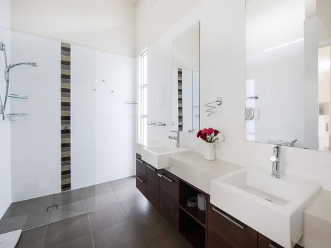Boutique Stays - Maple On Kent - Your Accommodation 12