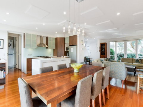 Boutique Stays - Maple On Kent - Your Accommodation 3