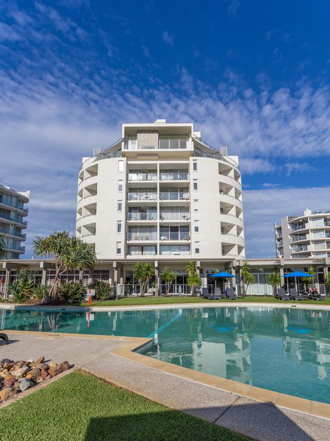 Ramada By Wyndham Marcoola Beach - Your Accommodation 11