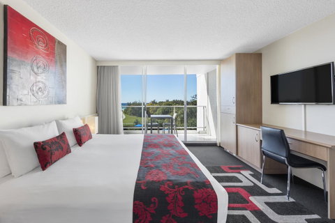 Ramada By Wyndham Marcoola Beach - Your Accommodation 17
