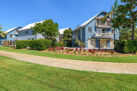 Rainbow Getaway Holiday Apartments - Your Accommodation 18