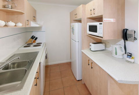 Rainbow Getaway Holiday Apartments - Your Accommodation 25