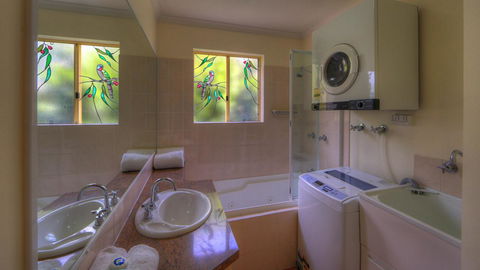 Rainbow Getaway Holiday Apartments - Your Accommodation 29